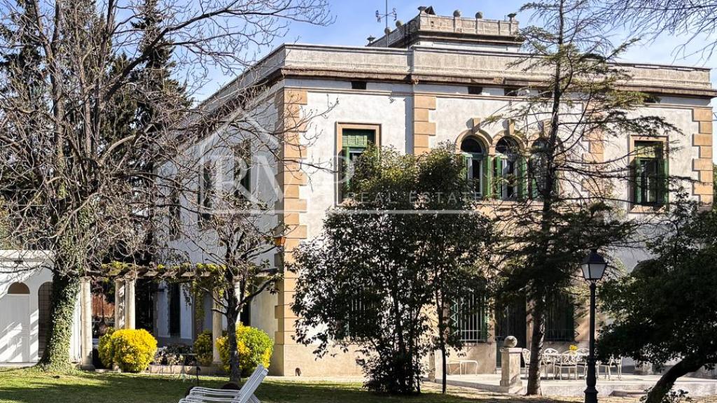Casa novecentista en Llinars.jpg