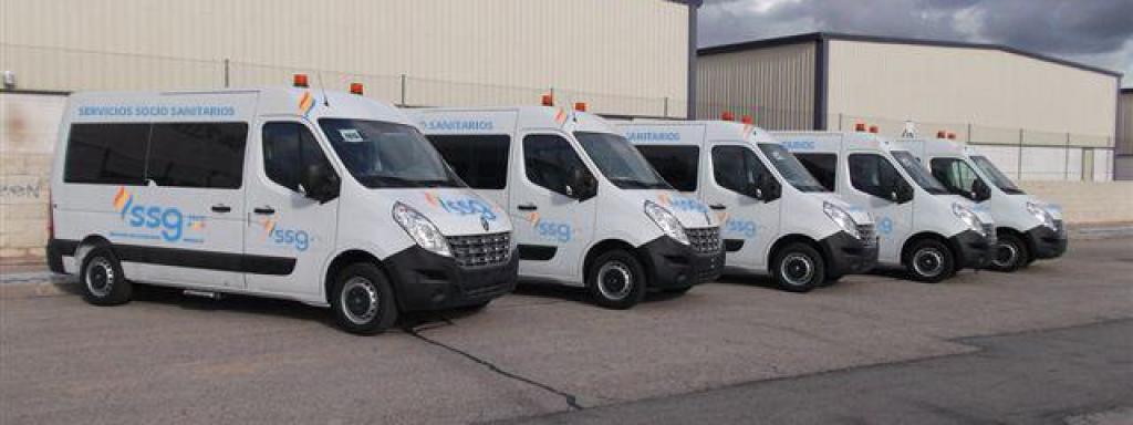 Ambulàncies de SSG en una nau industrial