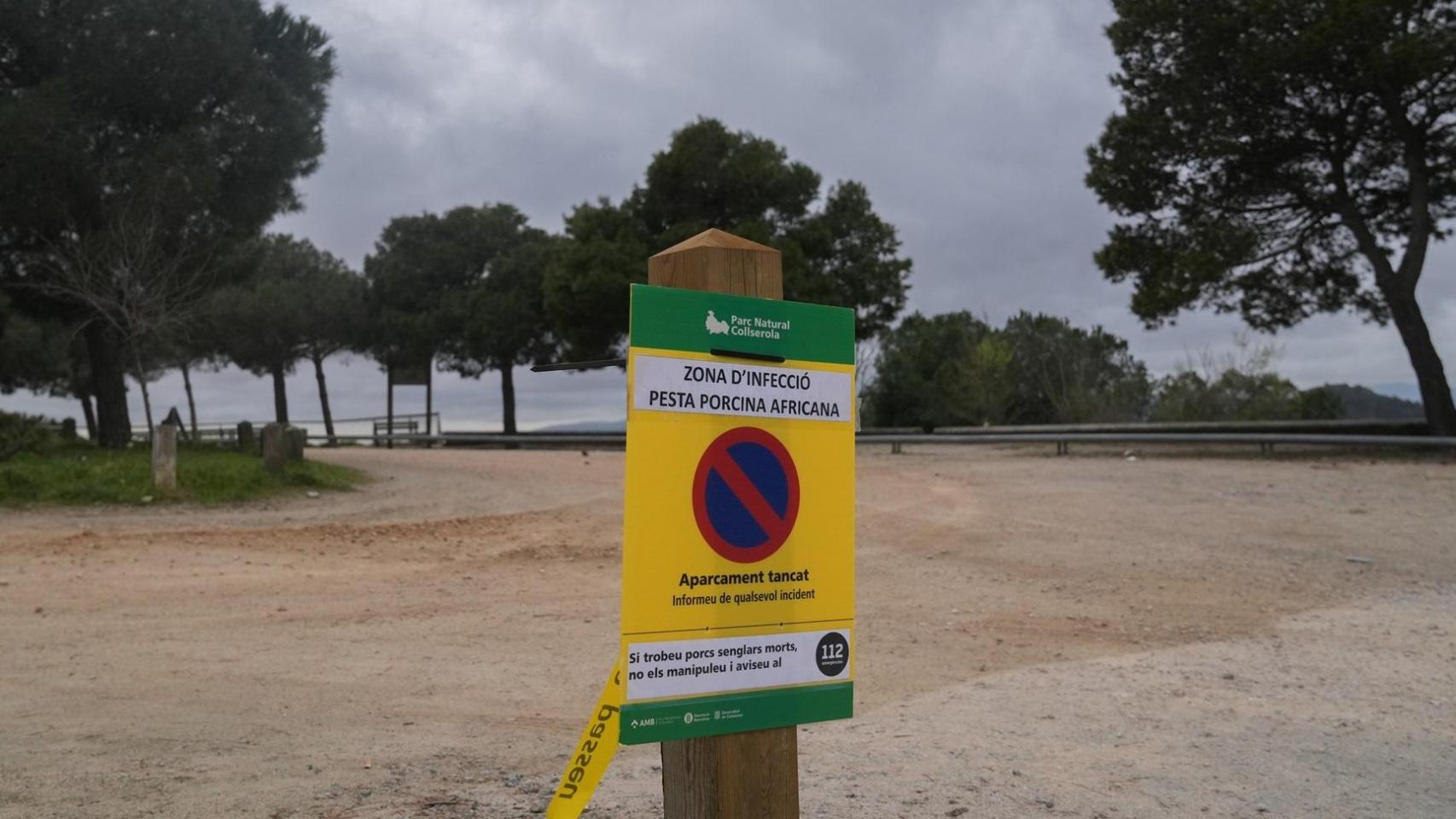 Una valla indica la prohibición del acceso al Parque Natural de Collserola, a 12 de marzo de 2026.jpg