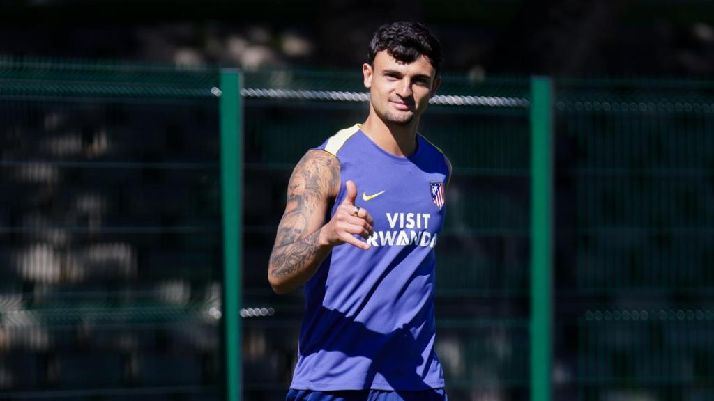 Marc Pubill, en un entrenamiento del Atlético de Madrid