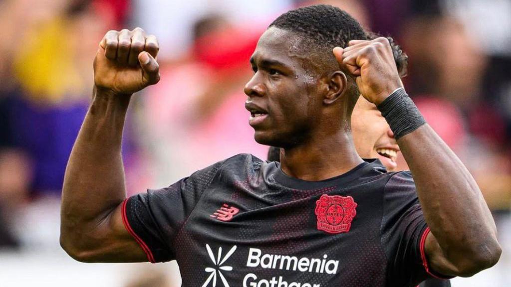 Christian Kofane con el Bayern Leverkusen