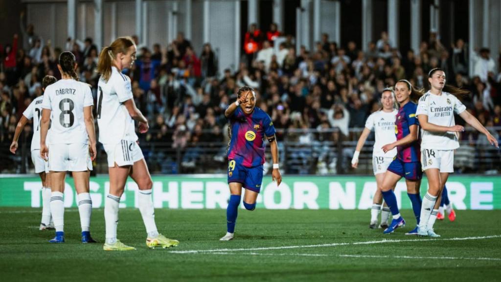 Vicky López celebra el seu gol contra el Reial Madrid a la Champions League