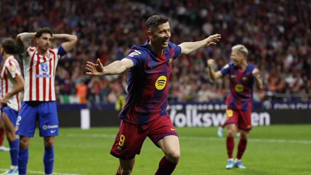Lewandowski celebra el seu gol a l’Atlètic.jpg