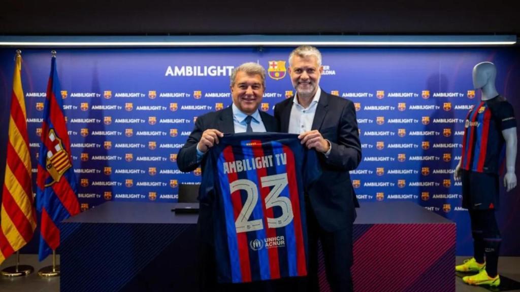 Joan Laporta, en el acto de firma del patrocinio del Barça con Ambilight