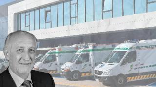 Un montaje con una imagen de vehículos de Ambulancias CSA de fondo y una fotografía de Bernardo Coslado, el copropietario de la empresa