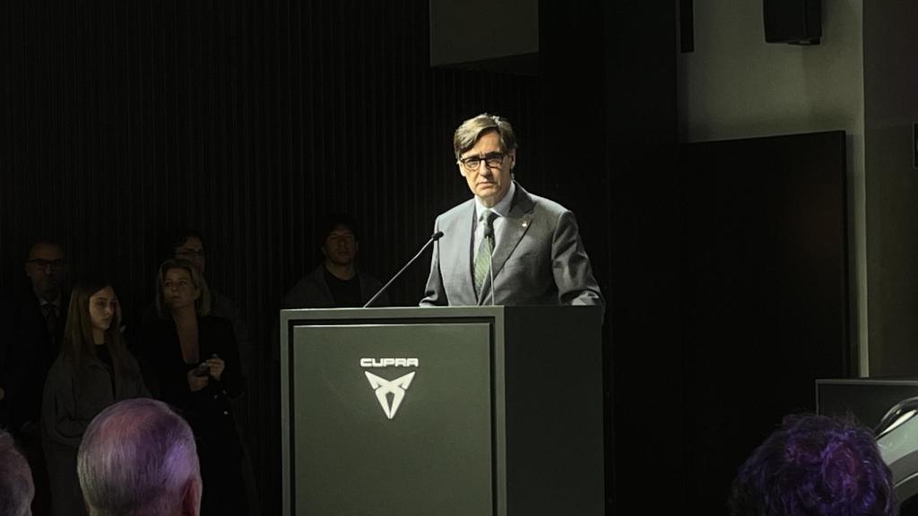 El president Salvador Illa en la presentació del nou Seat Cupra Raval