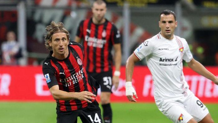 Luka Modric en un partit amb el Milan
