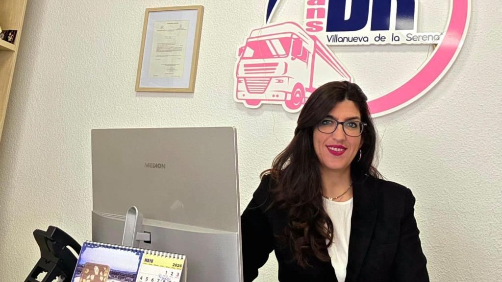Maribel Rodríguez, en las oficinas de su empresa de transportes