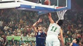 El tapón ilegal de Vrankovic a Montero (2)