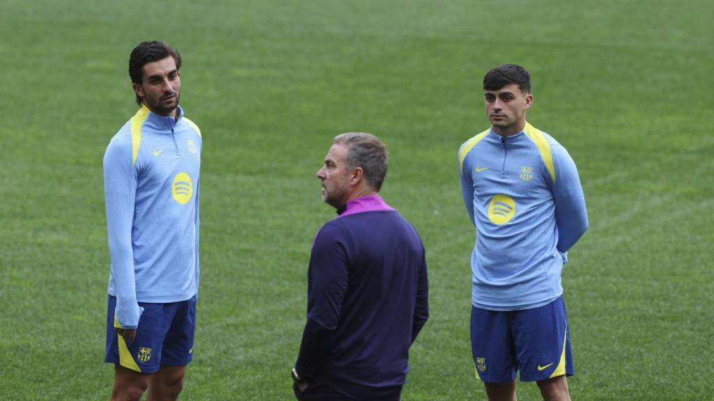 Hansi Flick, en el entrenamiento previo al Atlético de Madrid-Barça de Champions League