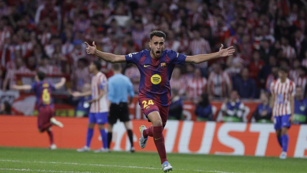 Eric García celebra el gol de Ferran Torres a l’Atlètic de Madrid-Barça de Champions
