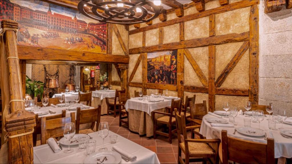 Saló del restaurant La Taberna del Capitán Alatriste (1)