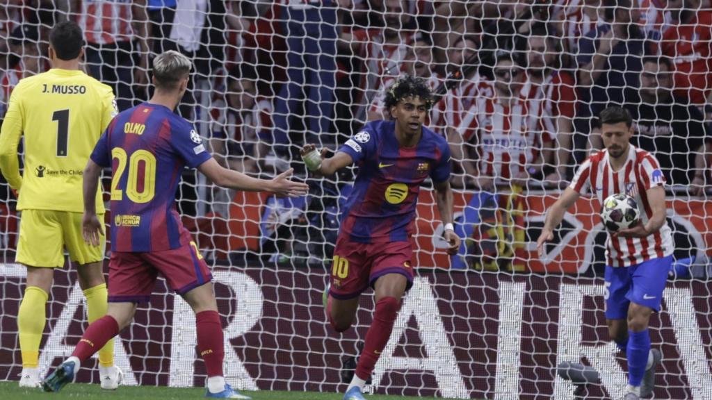 Lamine celebra su gol en el Metropolitano