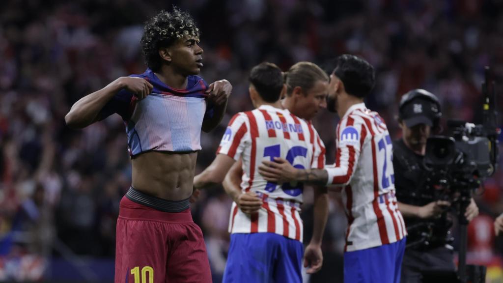 El Atlético de Madrid celebra el pase a las semifinales de Champions ante la decepción de Lamine Yamal