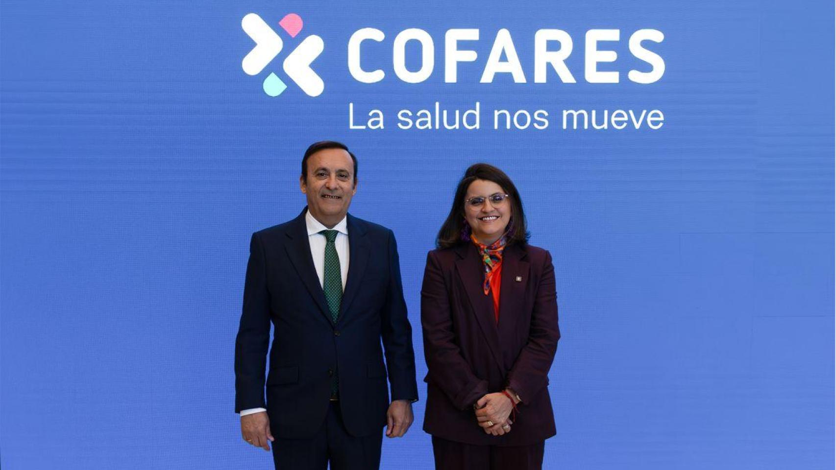 El presidente de Cofares, Eduardo Pastor, ha recibido en la sede central de la cooperativa en Madrid a la vicepresidenta de Ecuador, María José Pinto