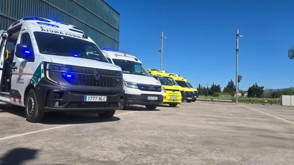 Flota ambulàncies Sanir Terres de l´Ebre.jpeg