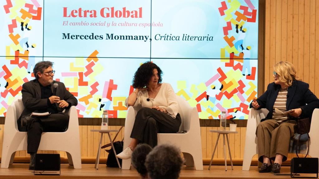 Manel Manchón, Carmen Esteban i Mercedes Monmany, en el debat de 'Letra Global' a la Fundació Ortega-Marañón