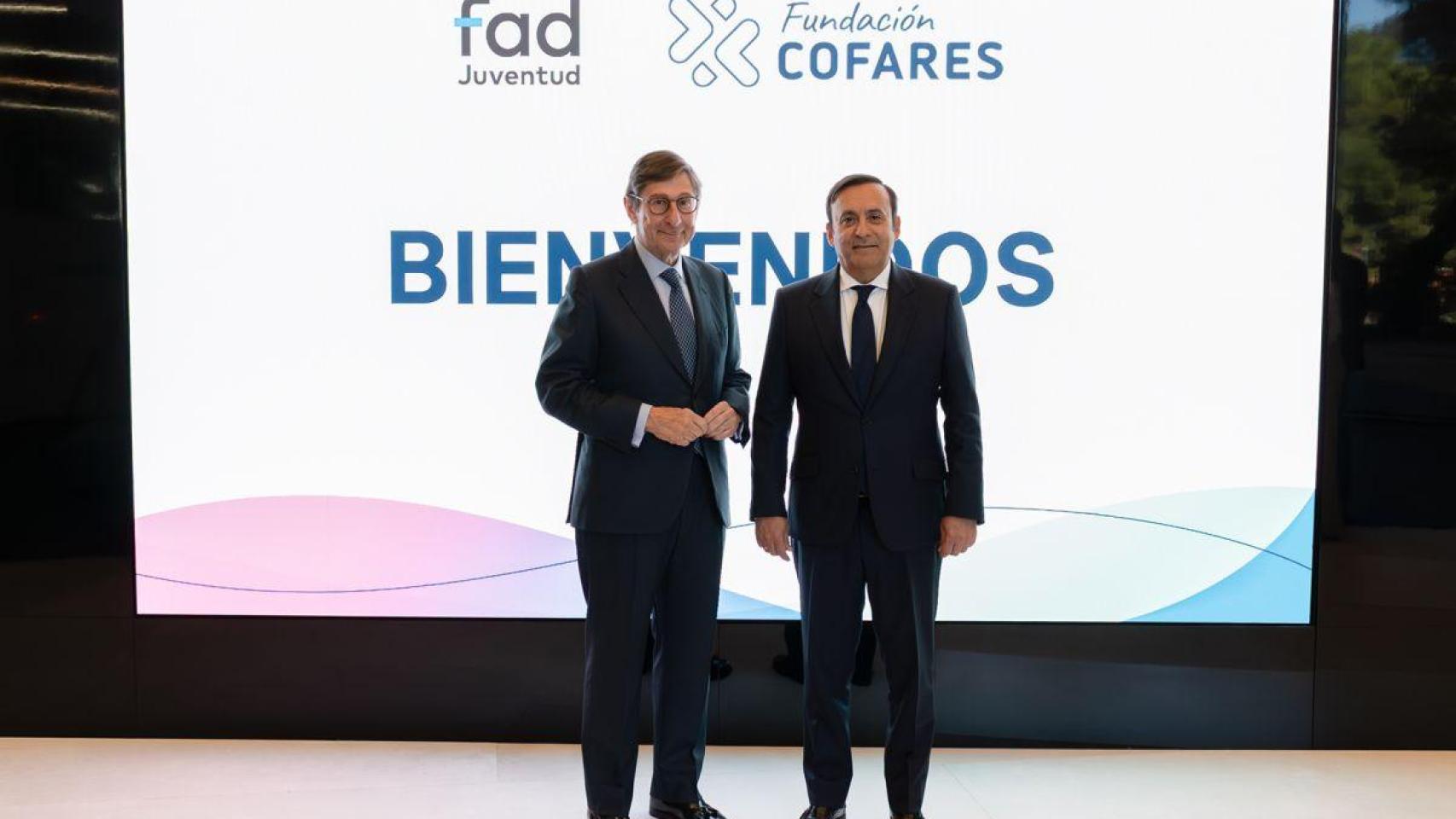Firma del convenio entre Fundación Cofares y Fad Juventud