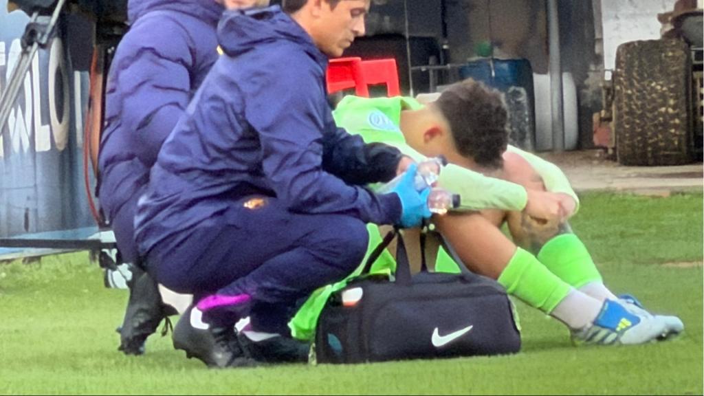 Patricio Pacífico es lesiona a l'Olot-Barça B