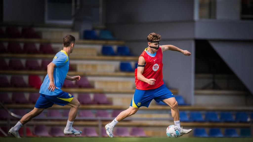 Fermín López s’entrena amb màscara