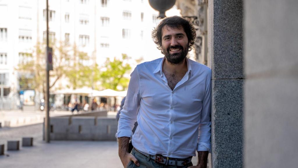 El periodista i escriptor Daniel Ramírez, a Madrid, amb 'Letra Global'