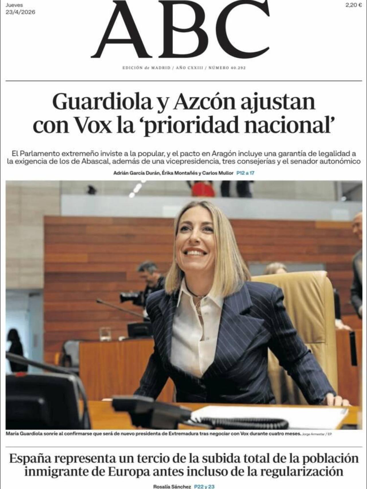 Portada de 'El País' el 23 de abril