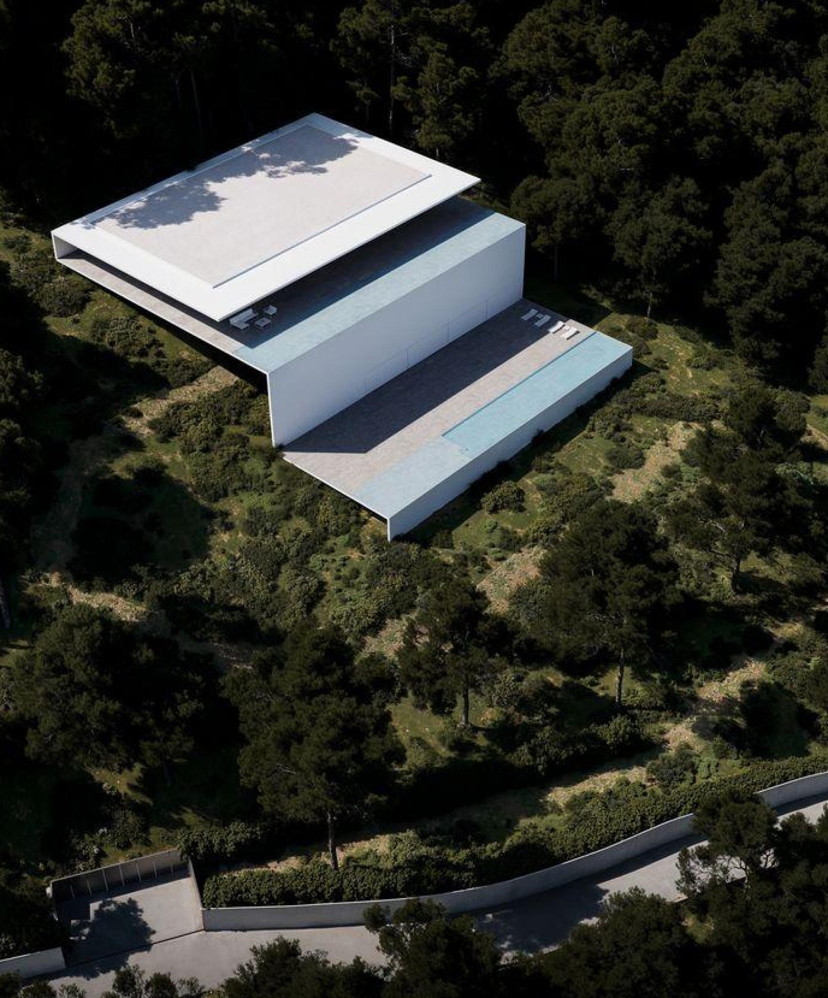 Un exemple de disseny de l'arquitecte Fran Silvestre que encaixa amb l'orografia del terreny de Pedri a Castelldefels