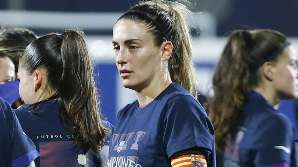 Alexia Putellas celebra la conquista de la Liga F 2025-26