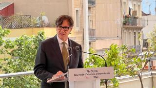 El presidente de la Generalitat, Salvador Illa, en un acto en la la residencia y centro de día Gent Gran de Gràcia de Barcelona.