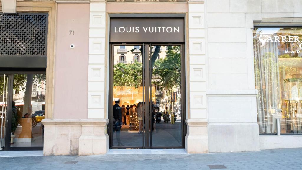 Ubicació temporal de Louis Vuitton, al passeig de Gràcia, 71