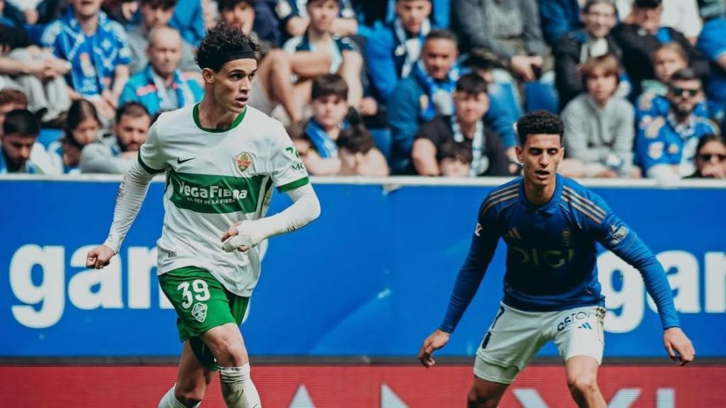 Héctor Fort reaparece con el Elche en el duelo ante el Real Oviedo (1)