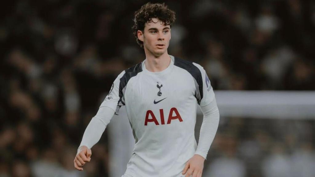 Archie Gray amb el Tottenham