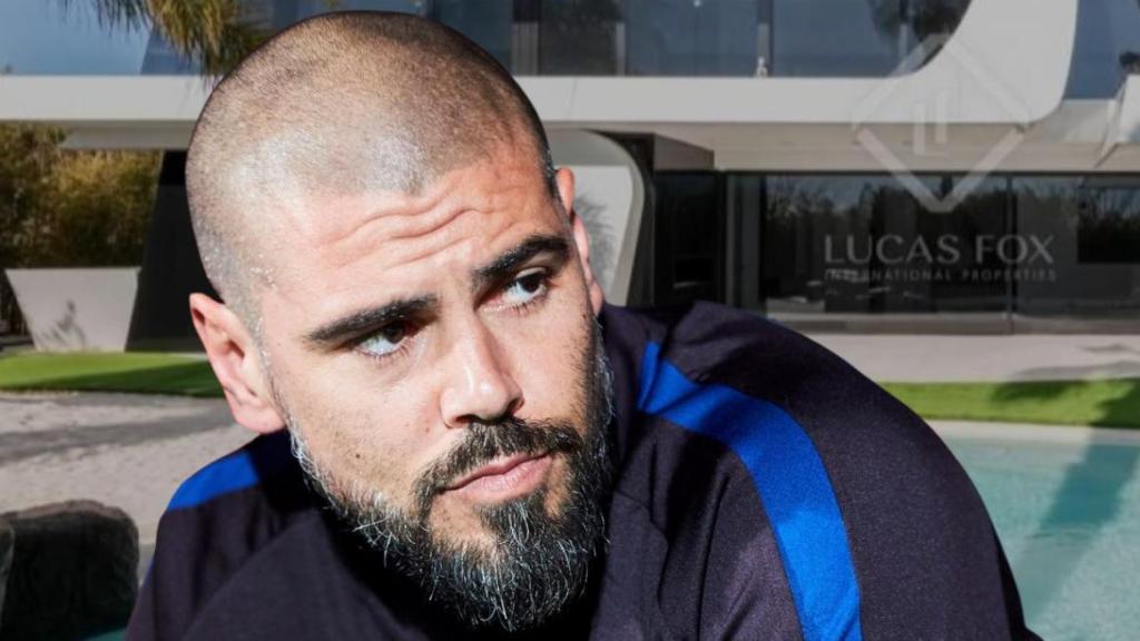 Víctor Valdes con su mansión de fondo en un fotomontaje