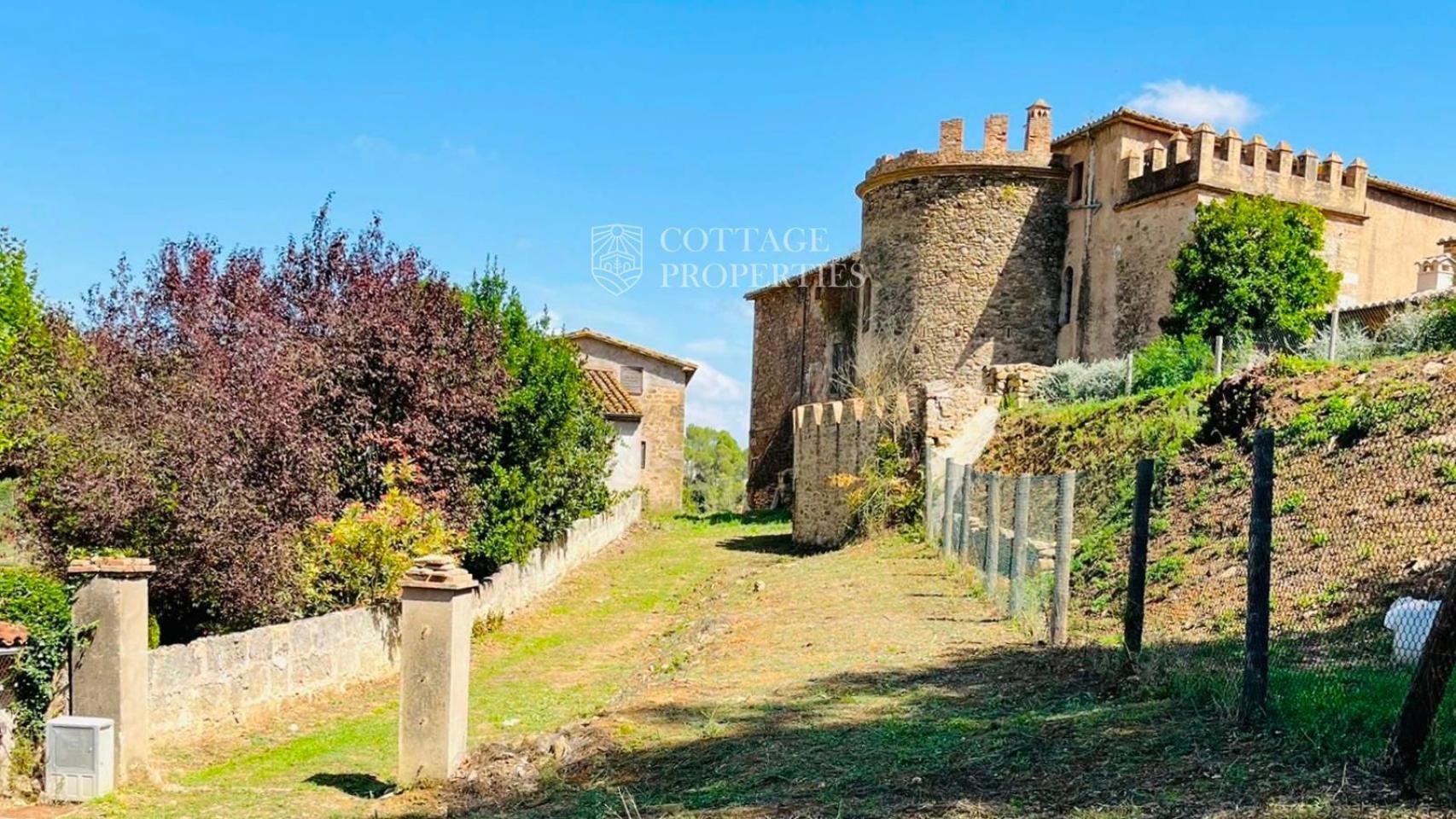 Castillo en venta en Girona