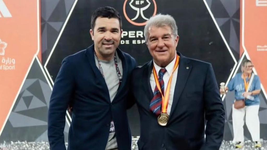 Deco y Joan Laporta celebran la conquista de la Supercopa de España