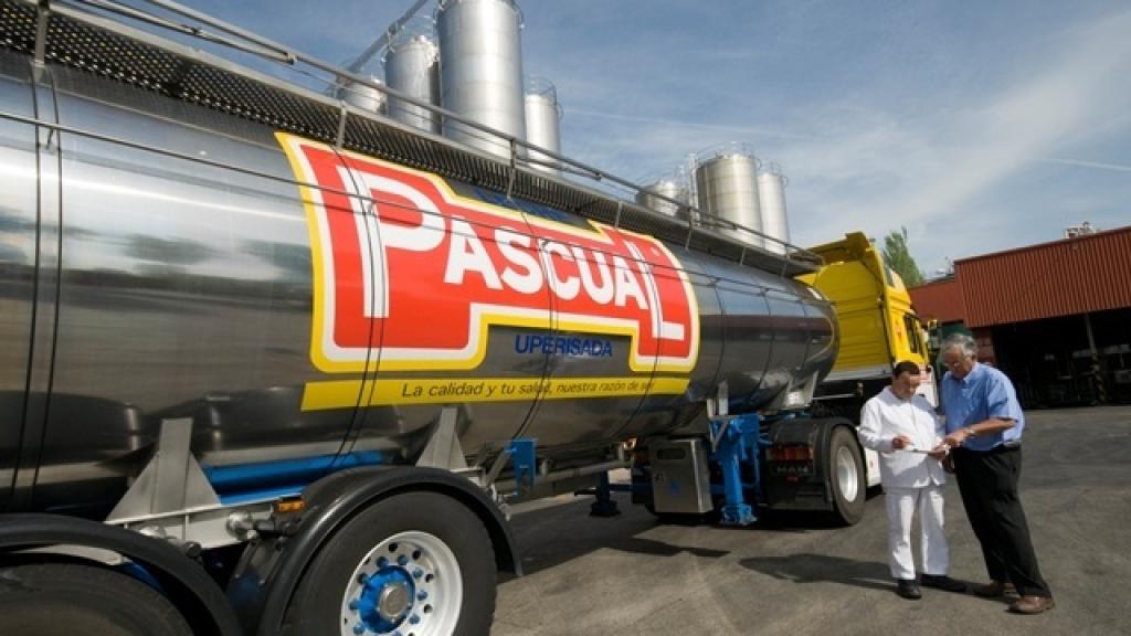 Un camión de Leche Pascual
