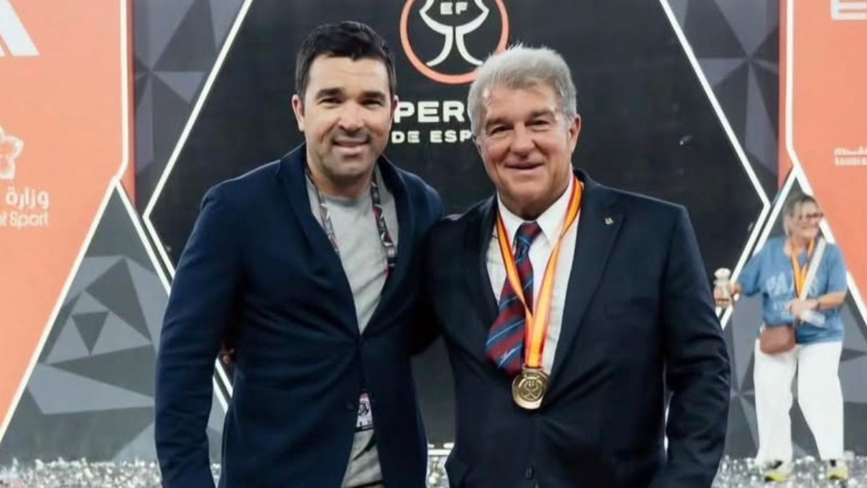 Deco y Joan Laporta celebran la conquista de la Supercopa de España