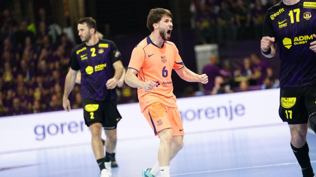 Dani Fernández celebra un gol al Nantes-Barça d'handbol