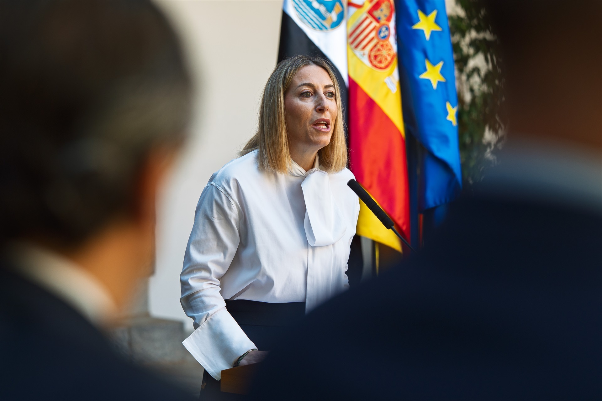 La presidenta de la Junta d'Extremadura, María Guardiola, durant la cerimònia de presa de possessió dels nous membres del Consell de Govern de la Junta d'Extremadura, a 30 d'abril de 2026, a Mèrida (Badajoz)