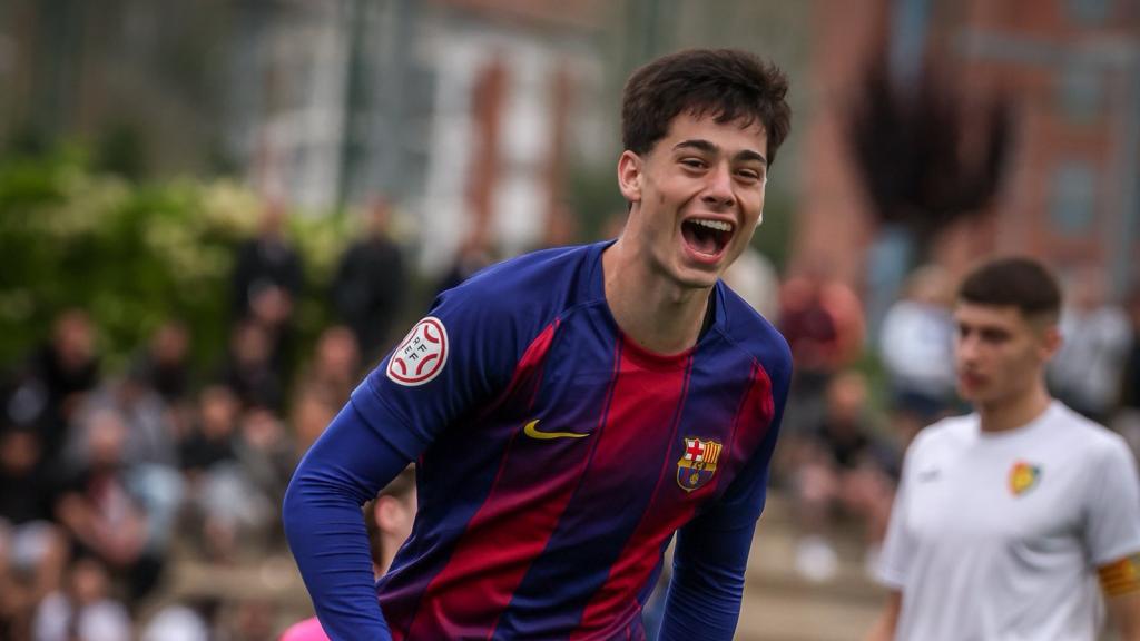 Òscar Gistau celebra el seu hat-trick amb el Juvenil A del Barça contra el Montecarlo