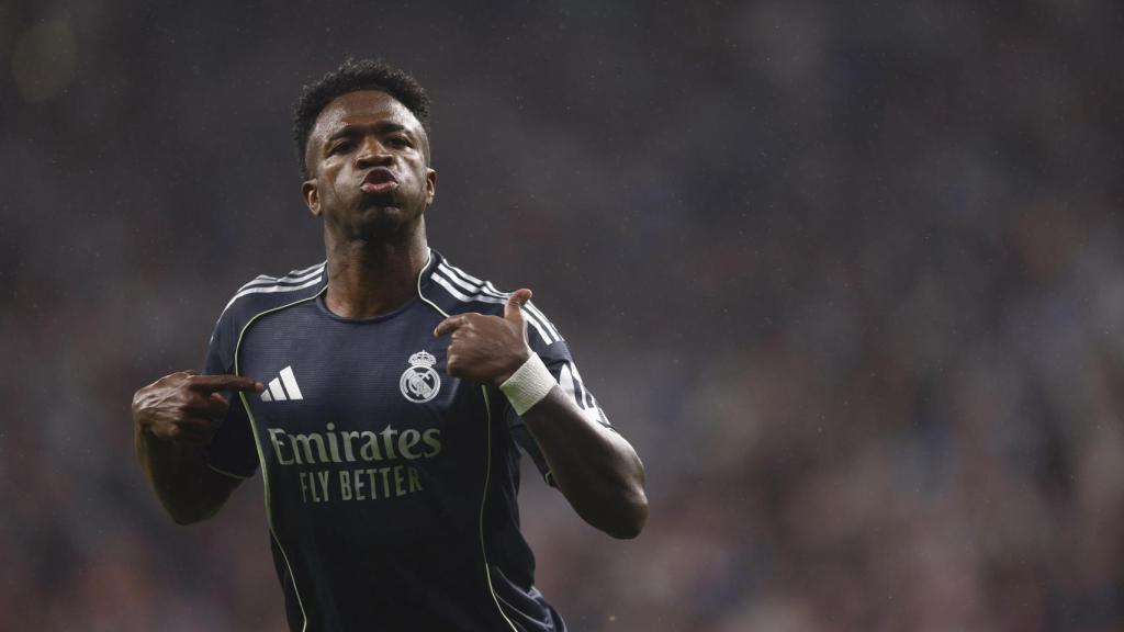 Vinicius Jr celebra su doblete en el Espanyol-Real Madrid