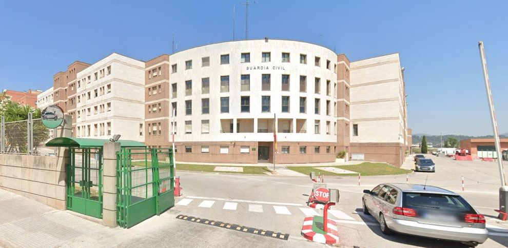 Caserna de la Guàrdia Civil de Sant Andreu de la Barca (Barcelona), on s’ha lliurat el presumpte autor de l’atropellament