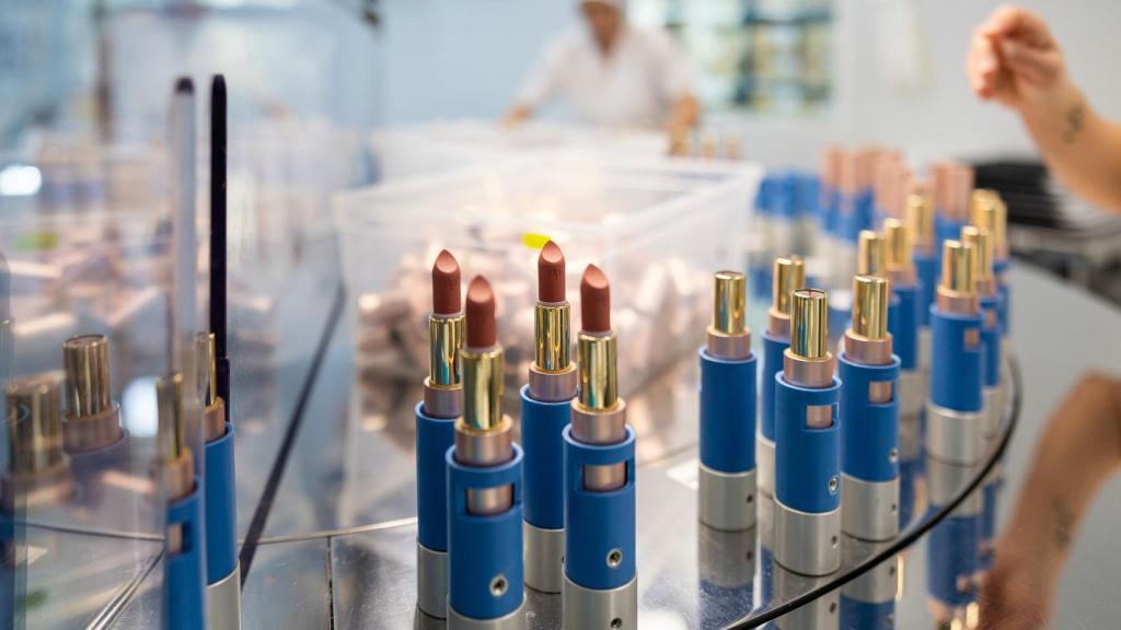 Línia de producció de Wecolors a Vilassar de Dalt, proveïdor de Mercadona