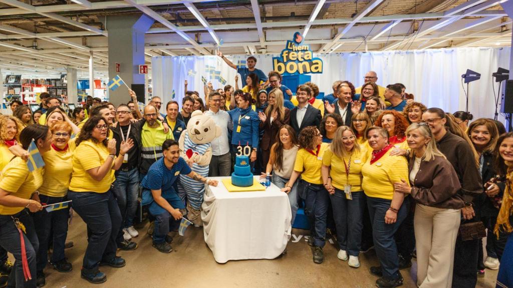Momento de celebración de los 30 años de IKEA Badalona