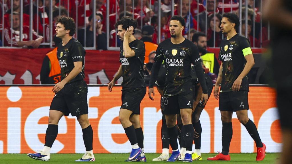 El PSG celebra el gol d'Ousmane Dembélé contra el Bayern de Munic