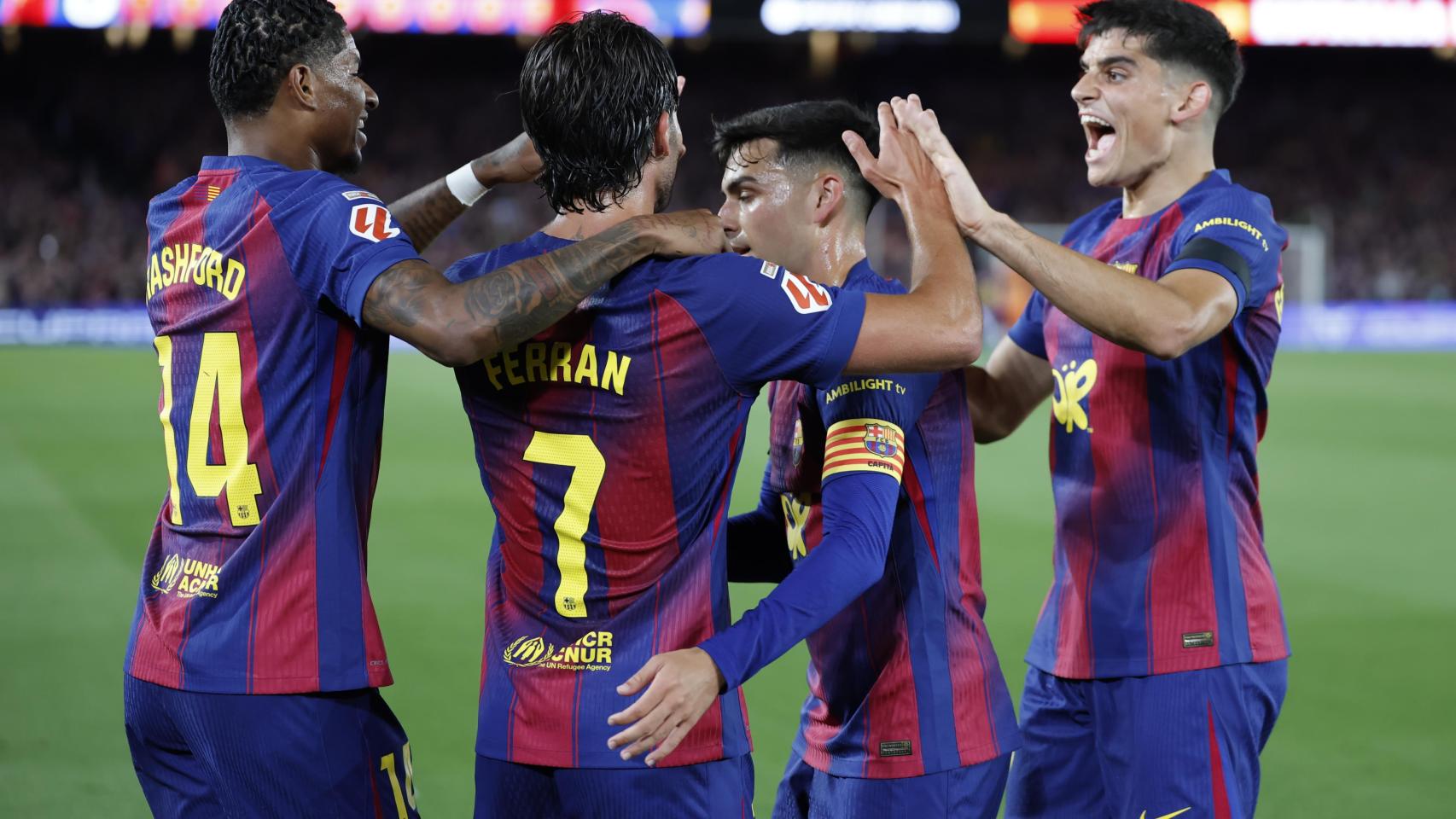 Los jugadores del Barça celebran el gol de Ferran Torres en el clásico contra el Real Madrid del Spotify Camp Nou
