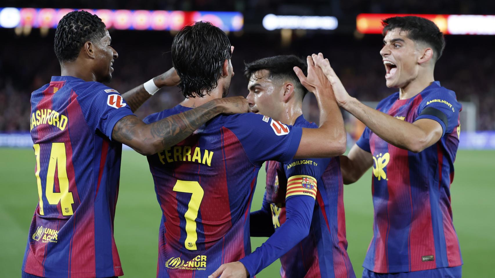 Los jugadores del Barça celebran el gol de Ferran Torres en el clásico contra el Real Madrid del Spotify Camp Nou