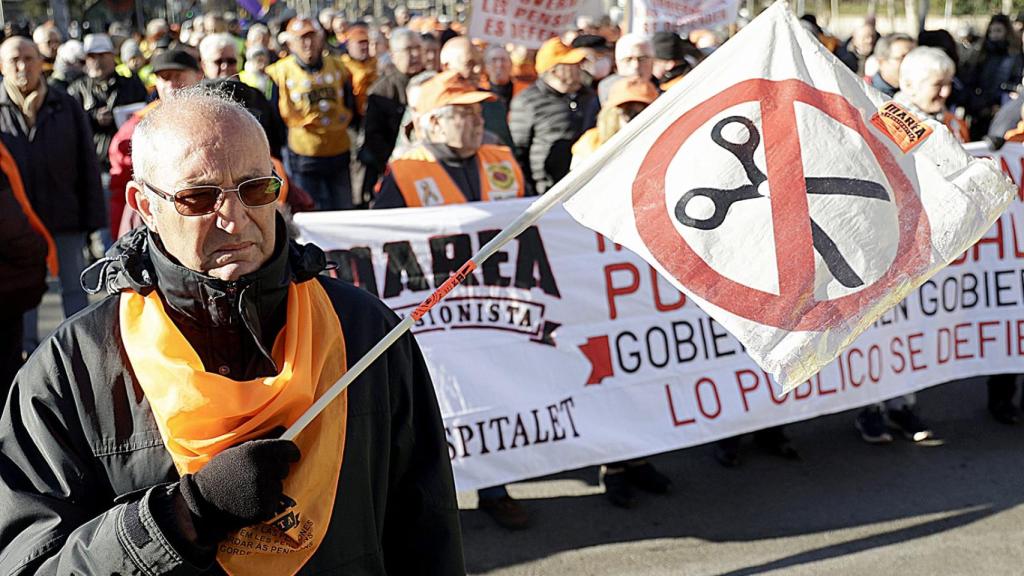 Manifestación de pensionistas en Barcelona por la mejora de las pensiones