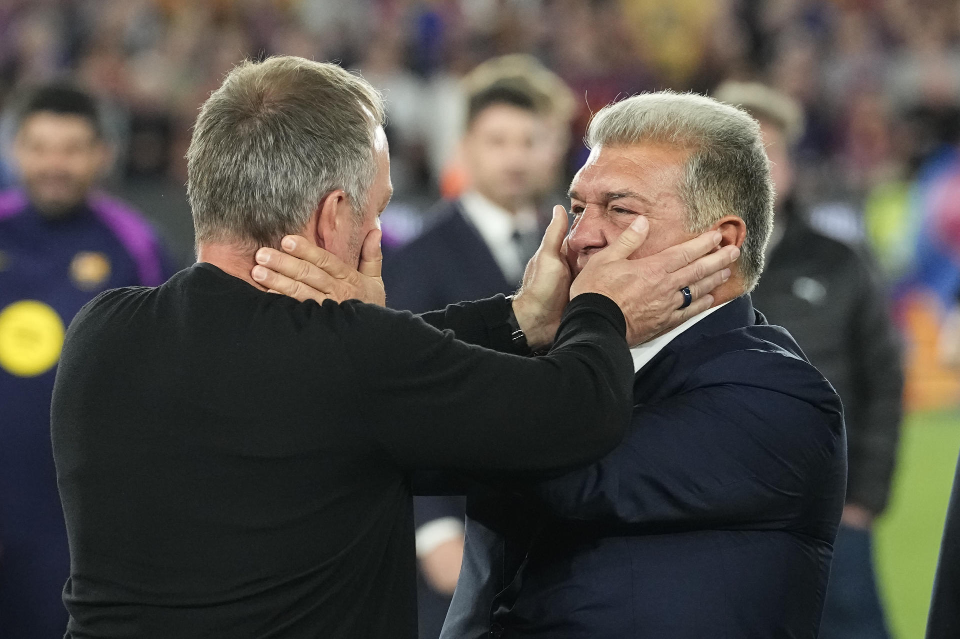 Hansi Flick y Laporta.jpg