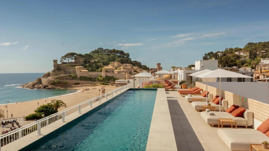 Piscina del hotel Elisabeth by the Sea